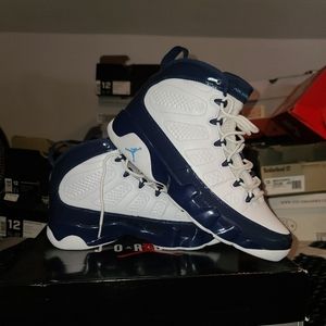 Retro jordans 9 pearl blue Size 12